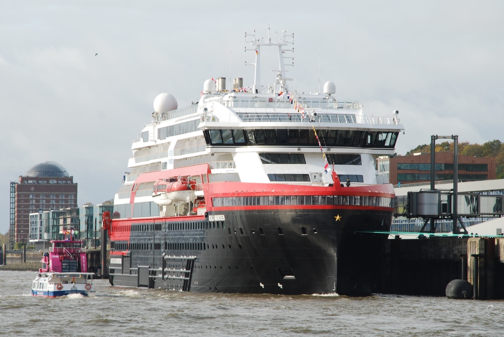 M/S ROALD AMUNDSEN (2019)