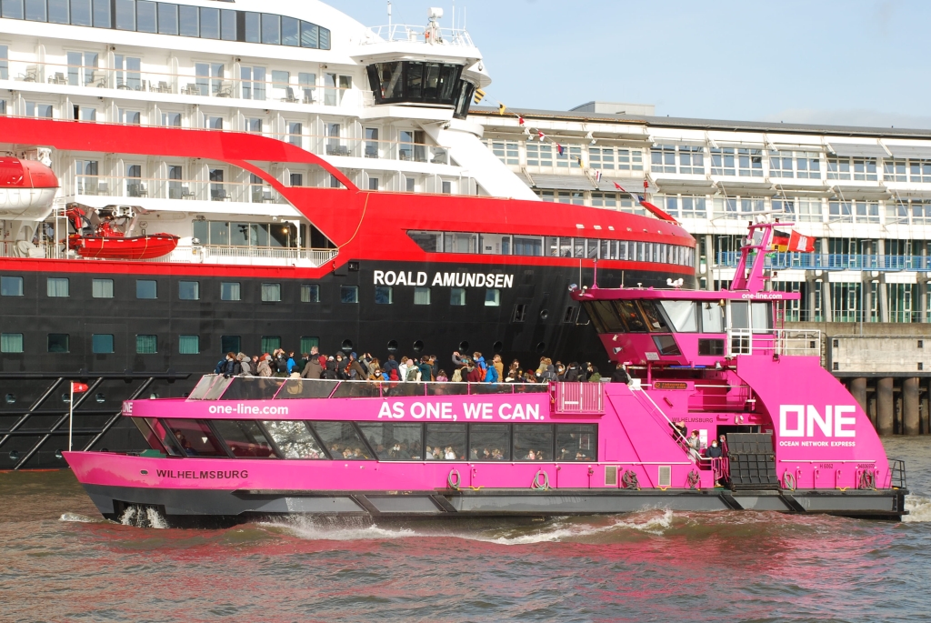 M/S ROALD AMUNDSEN (2019) & M/S WILHELMSBURG (2008)