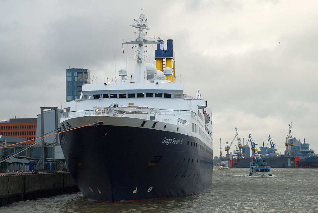 M/S SAGA PEARL II (1981) & M/S ST. PAULI (1997) 
