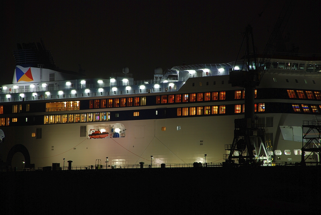 M/F SPIRIT OF FRANCE (2012)