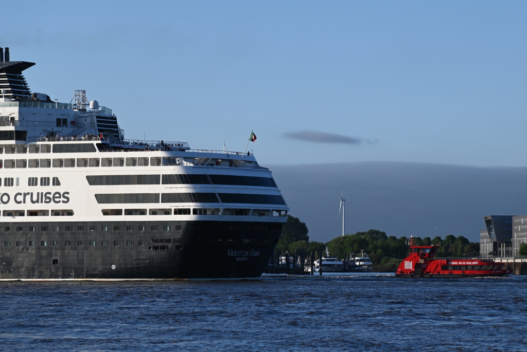 M/S VASCO DA GAMA (1993) & M/S ST. PAULI (1997)